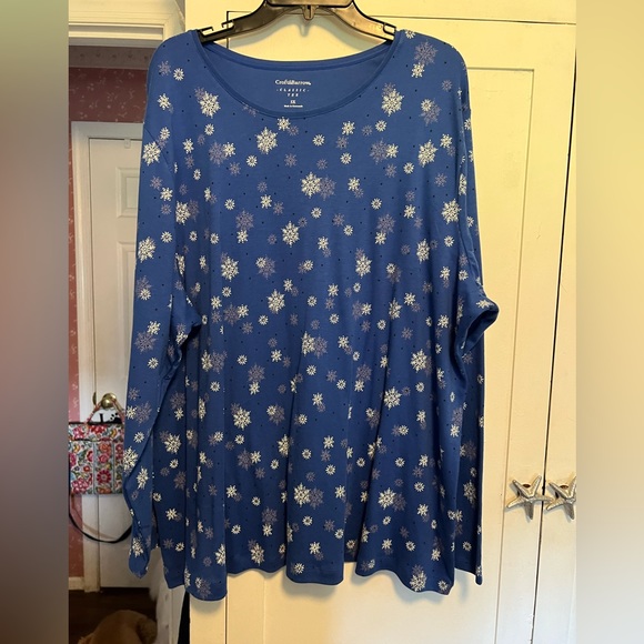 Croft and Barrow Snowflake tee - Picture 1 of 3